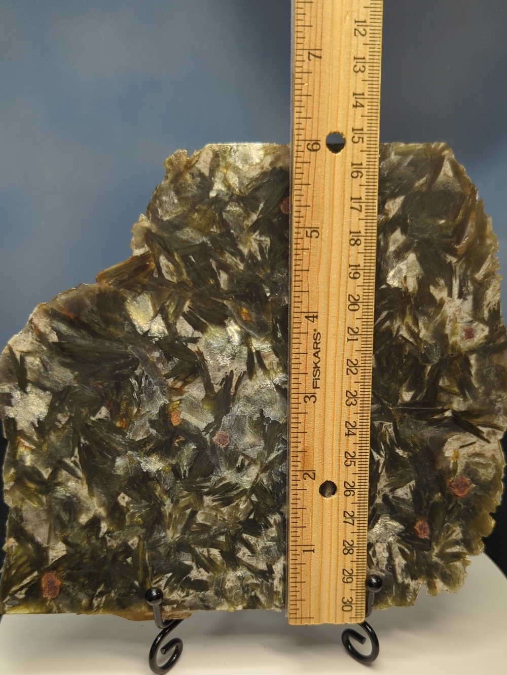 Green Mica Lepidolite with Garnet Slab - 6 3/4 X 6 Inches - Madagascar - Picture 11 of 11